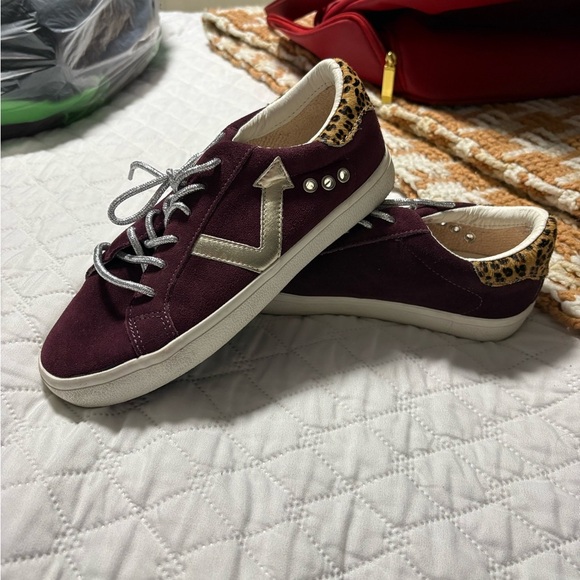 Vintage Havana Jordy Burgundy and Leopard Sneakers - Picture 5 of 9